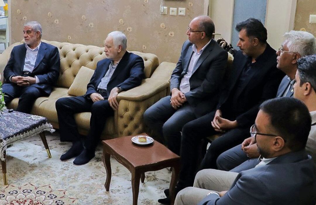 دیدار و تجلیل از پیشکسوت والیبال استان یزد