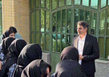 بدرقه تیم والیبال دختران استان یزد